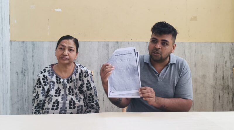 पार्षदपति किशोर मोतियानी ने मुंह बोला बेटा बनकर लगाई लखों की चपत